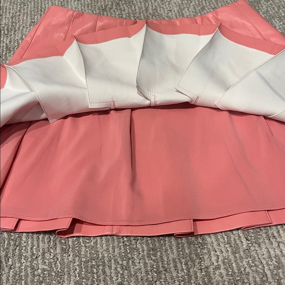Alice + Olivia Carter Faux Leather Pleated Mini Skirt - Picture 5 of 7